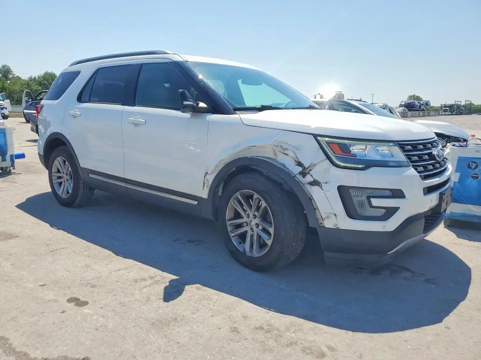 2017 FORD EXPLORER XLT  