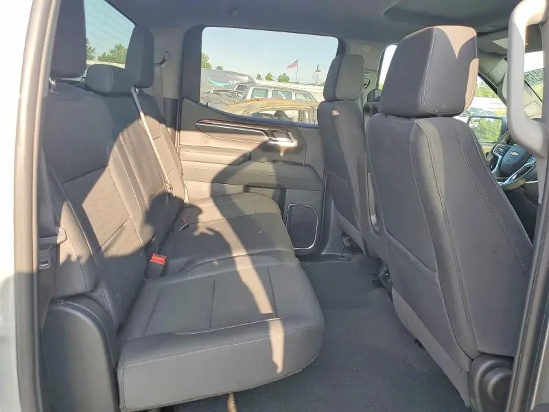 2026 CHEVROLET SILVERADO K1500 LT  