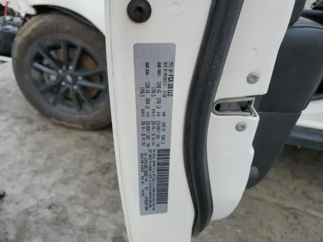 2020 DODGE JOURNEY SE  