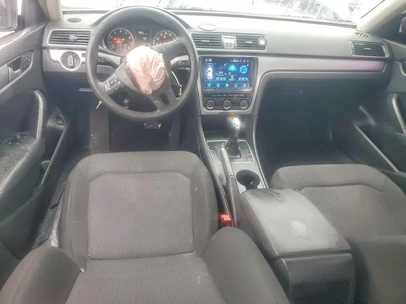 2015 VOLKSWAGEN PASSAT S  