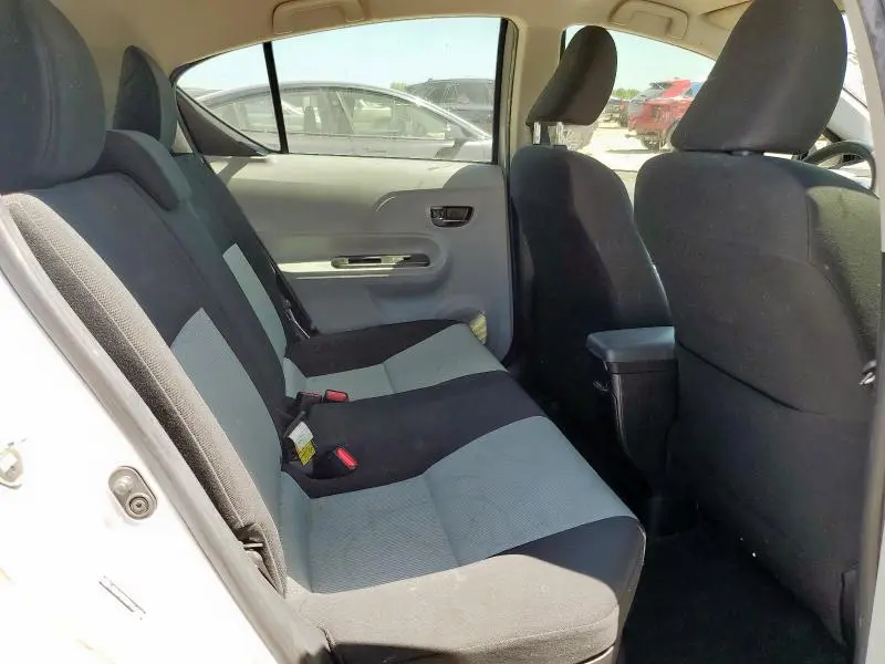 2013 TOYOTA PRIUS C   