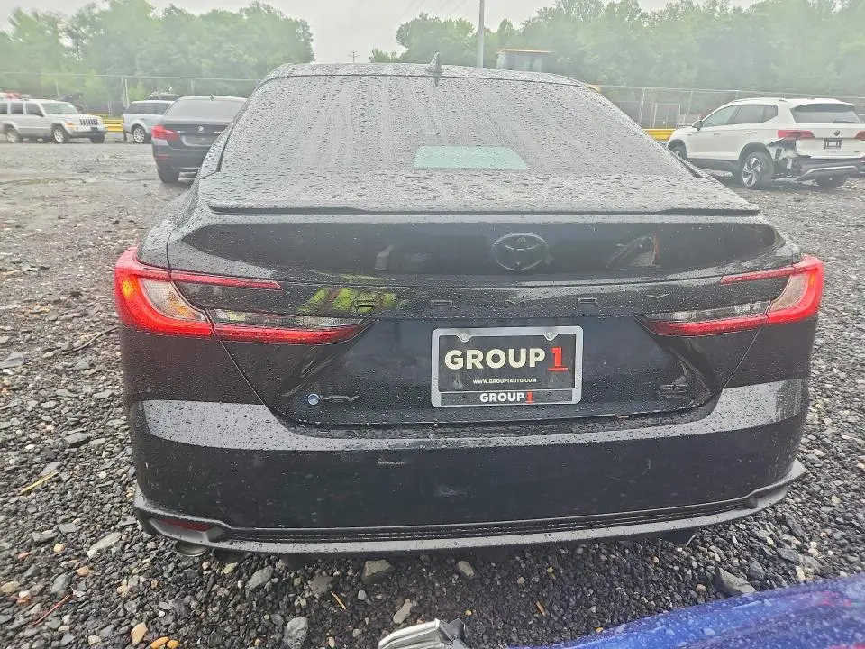 2025 TOYOTA CAMRY SE  