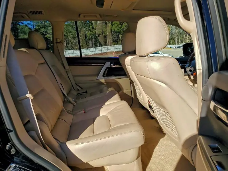 2014 TOYOTA LAND CRUISER   