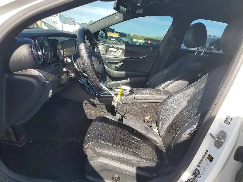 2017 MERCEDES-BENZ E 300  