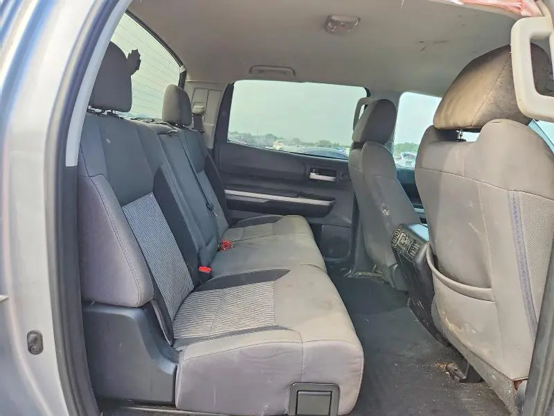 2016 TOYOTA TUNDRA SR5  