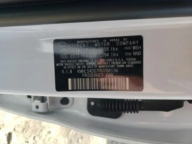 2024 HYUNDAI ELANTRA SEL  