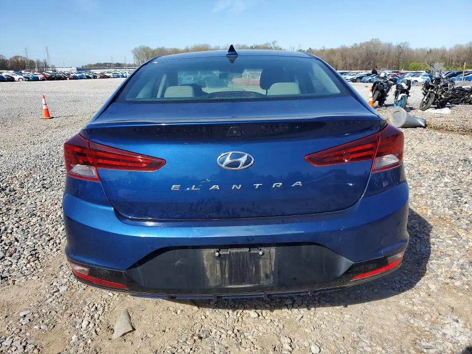 2019 HYUNDAI ELANTRA SEL  
