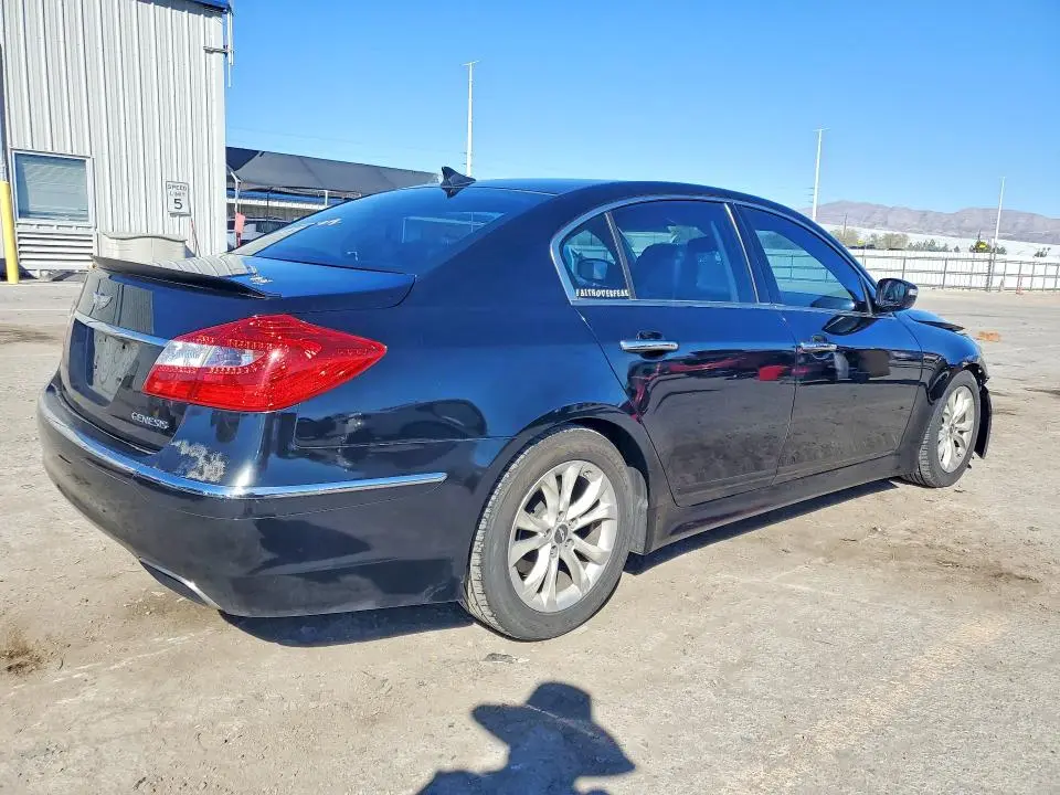 2013 HYUNDAI GENESIS 3.8L  