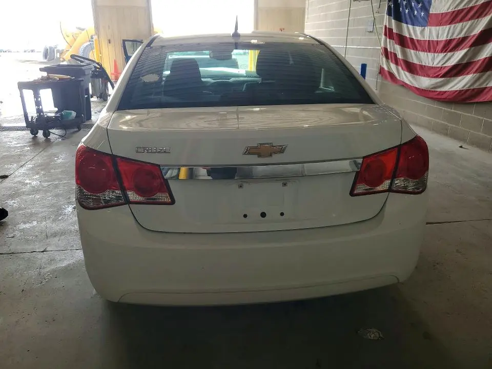 2012 CHEVROLET CRUZE LS  
