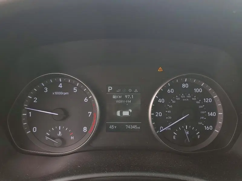 2020 HYUNDAI ELANTRA GT BASE  
