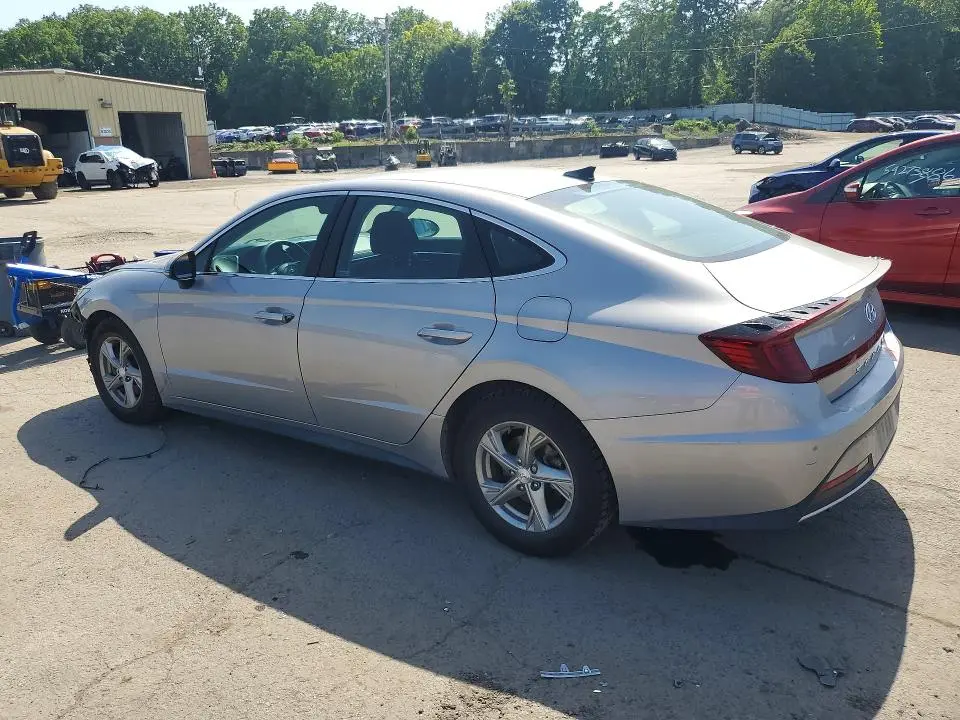 2023 HYUNDAI SONATA SE  