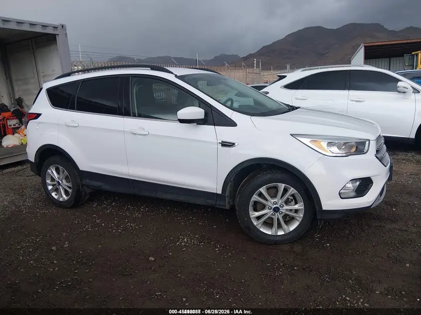 2018 FORD ESCAPE SE