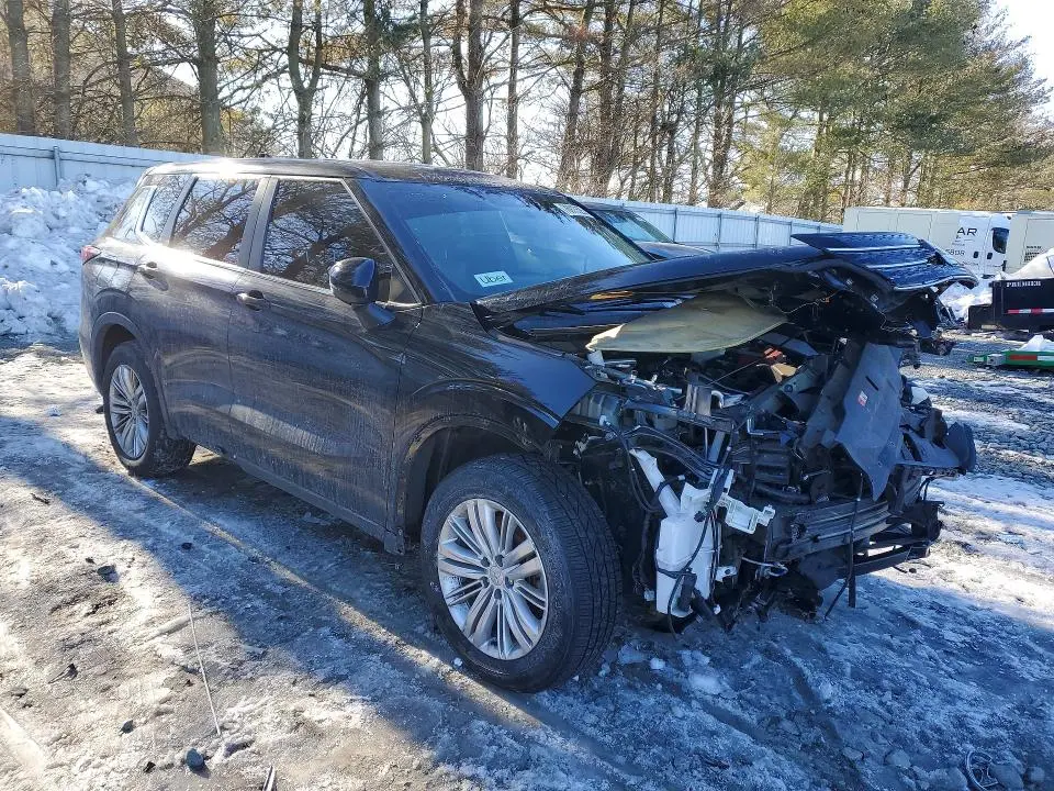 2023 MITSUBISHI OUTLANDER ES  