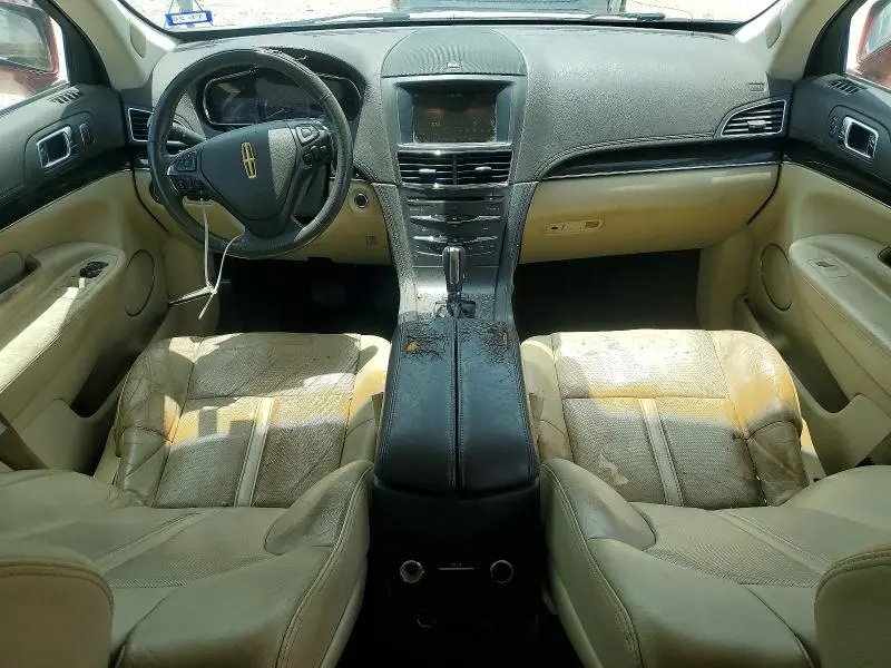 2014 LINCOLN MKT   