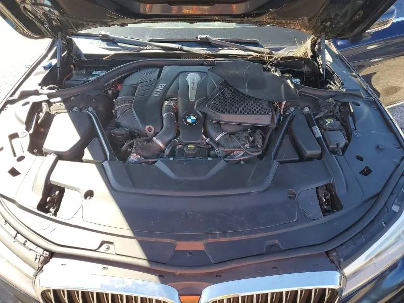2018 BMW 750 XI  