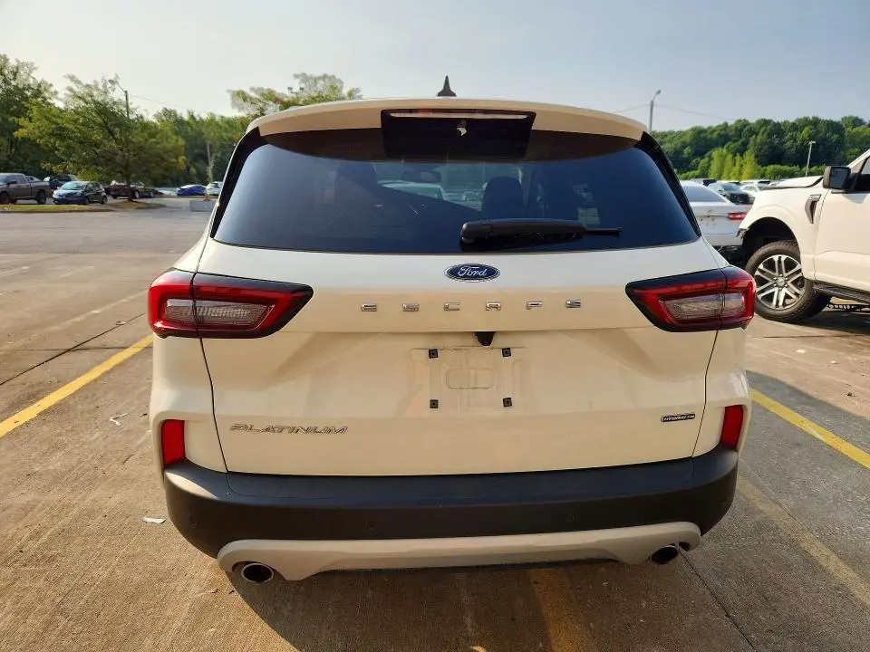 2024 FORD ESCAPE PLATINUM  