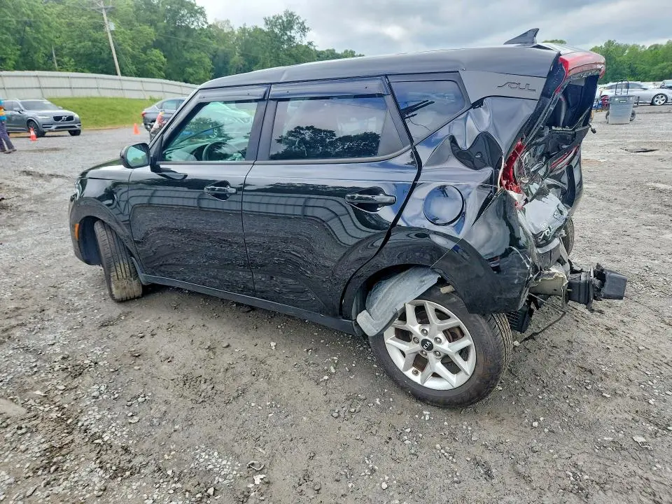 2020 KIA SOUL S  