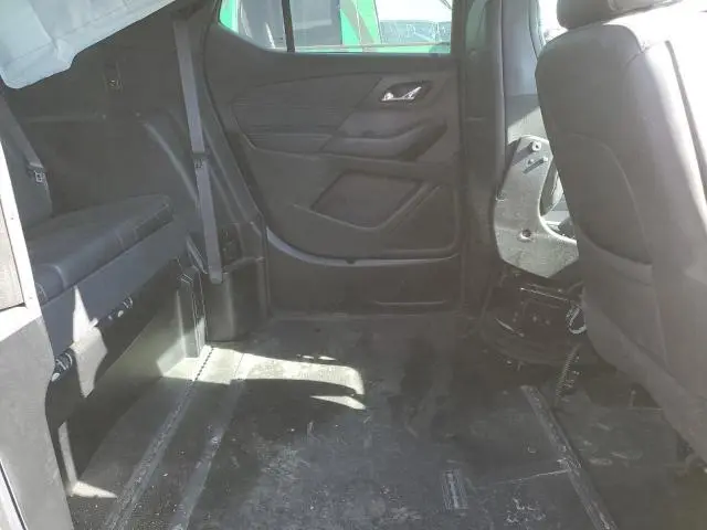 2022 CHEVROLET TRAVERSE LT  