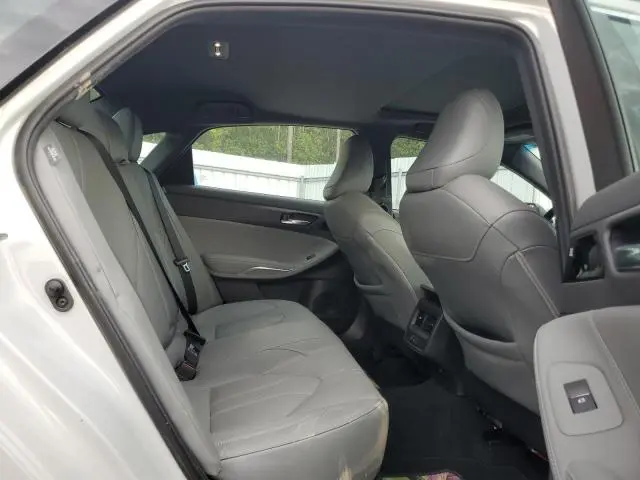 2022 TOYOTA AVALON XLE  