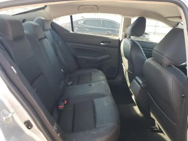 2021 NISSAN ALTIMA SR  