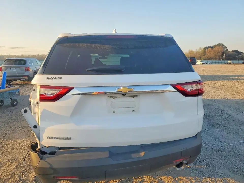 2021 CHEVROLET TRAVERSE LS  
