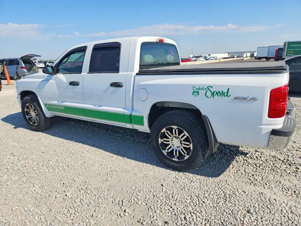 2010 DODGE DAKOTA SXT  