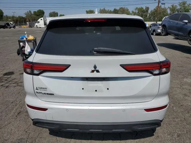 2022 MITSUBISHI OUTLANDER ES  
