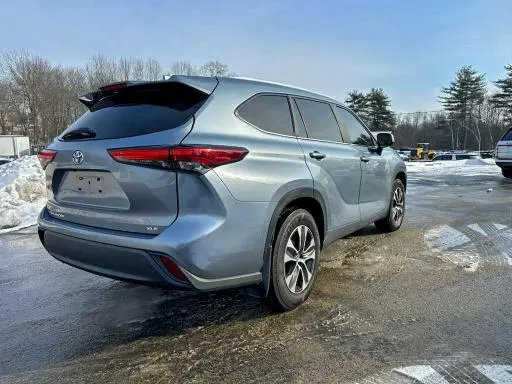 2023 TOYOTA HIGHLANDER L  