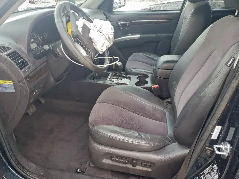 2012 HYUNDAI SANTA FE SE  