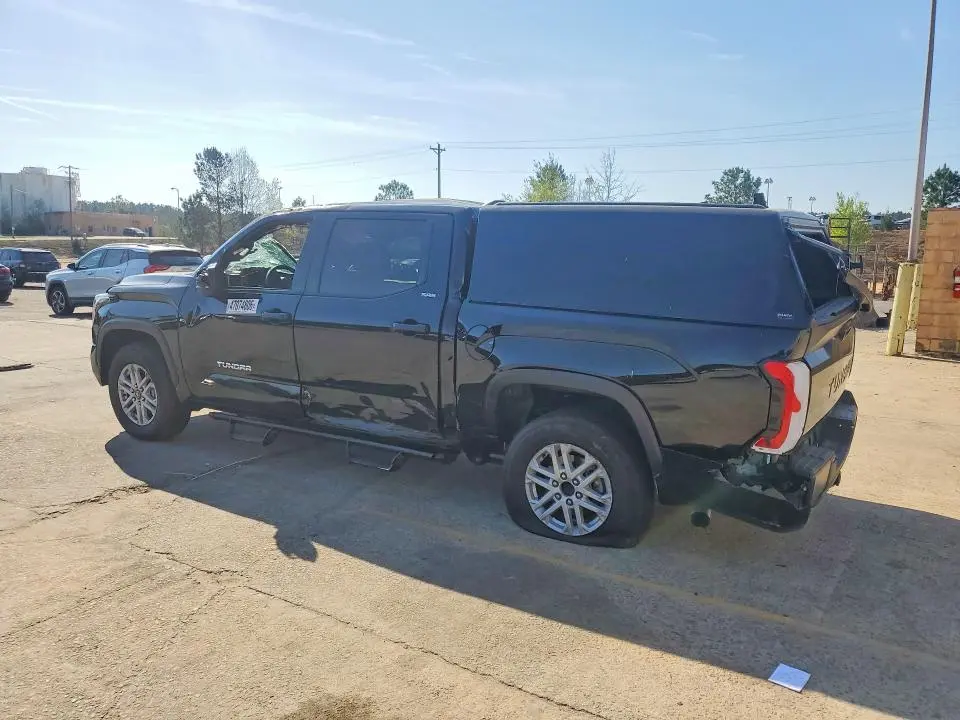 2025 TOYOTA TUNDRA SR5  