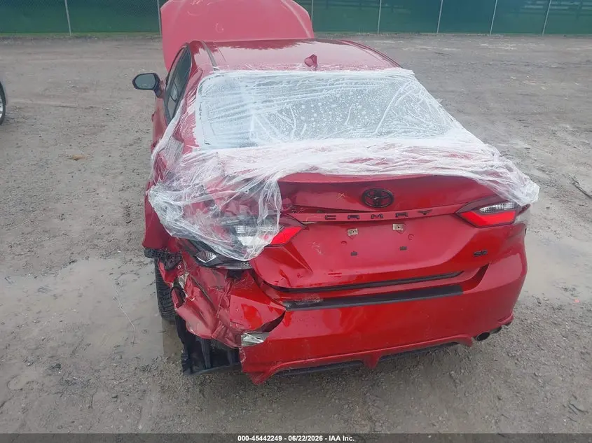 2022 TOYOTA CAMRY SE