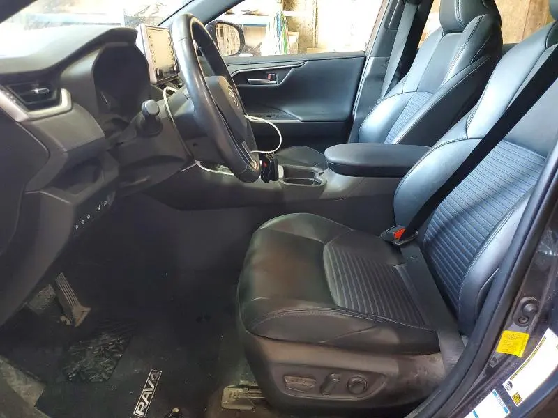 2020 TOYOTA RAV4 XSE  