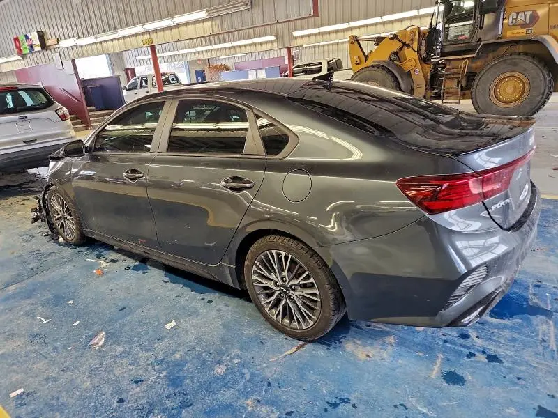 2022 KIA FORTE GT LINE  