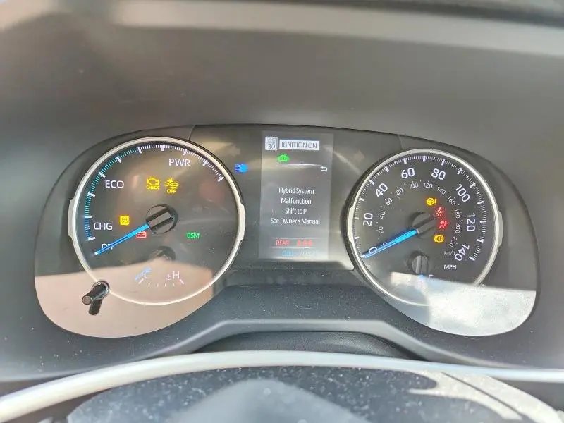2022 TOYOTA RAV4 XLE  