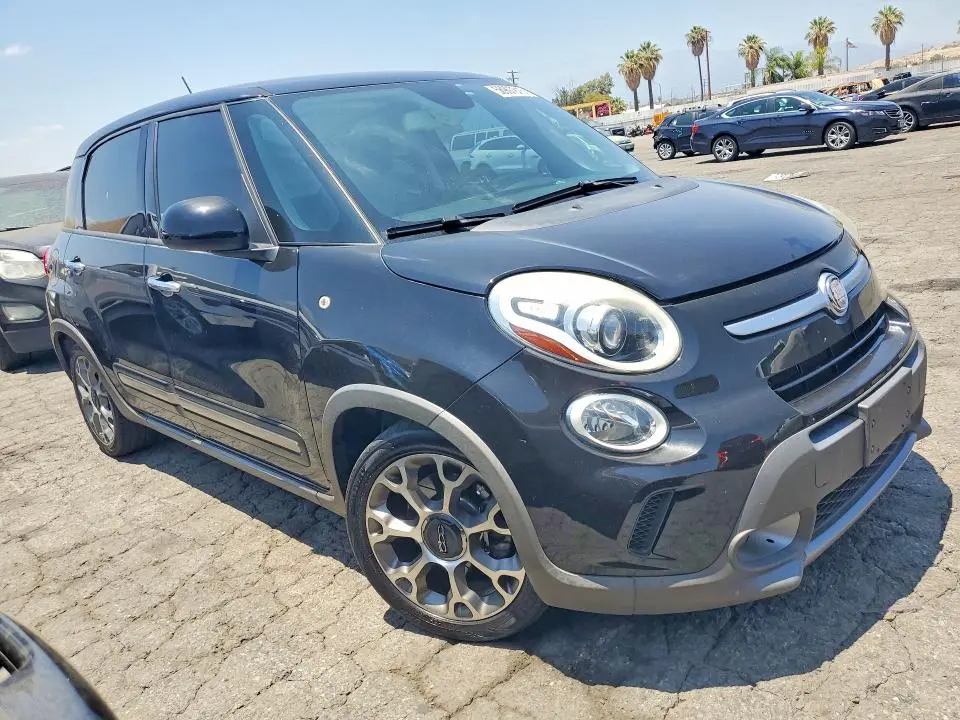 2014 FIAT 500L TREKKING  