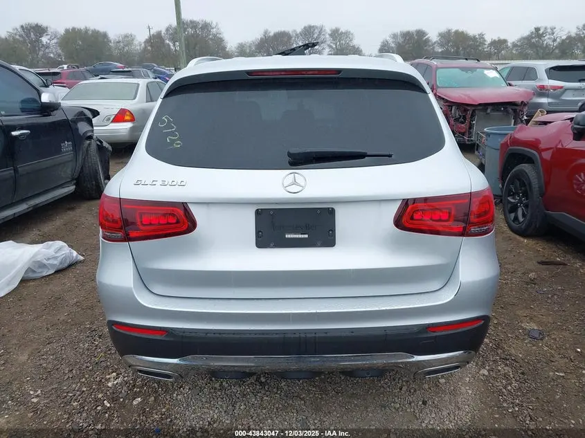 2020 MERCEDES-BENZ GLC 300  