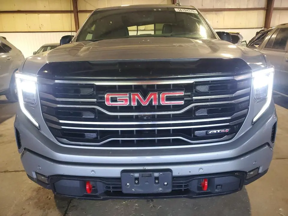 2025 GMC SIERRA K1500 AT4  