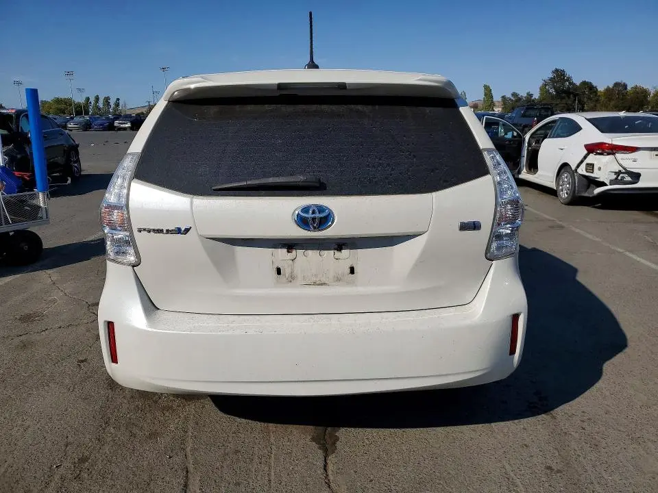 2013 TOYOTA PRIUS V FIVE  