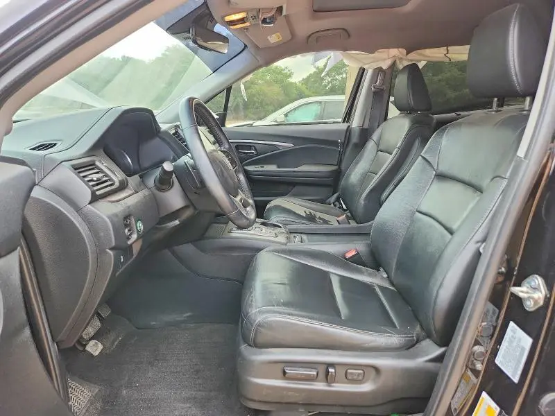 2021 HONDA PILOT SE  