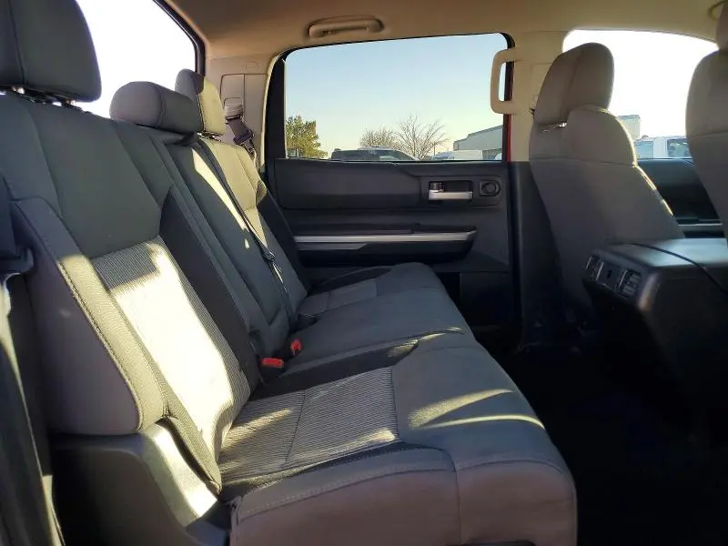 2015 TOYOTA TUNDRA SR5  