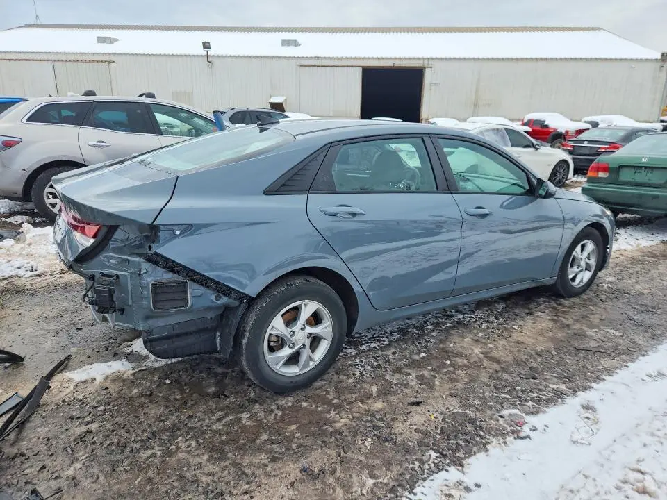 2021 HYUNDAI ELANTRA SE  