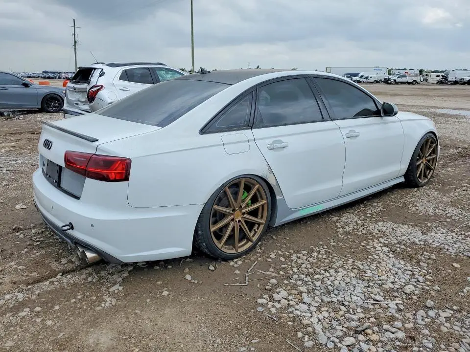 2016 AUDI S6   