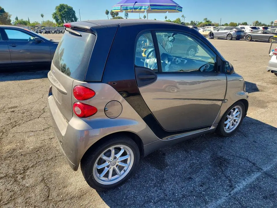2011 SMART FORTWO PURE  
