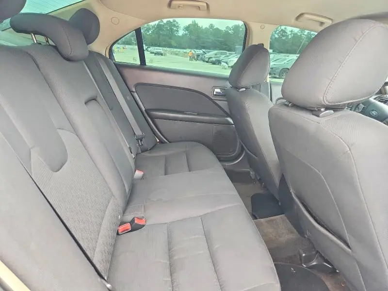 2011 FORD FUSION SE  