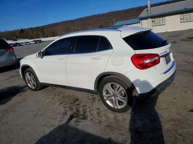 2018 MERCEDES-BENZ GLA 250 4MATIC  