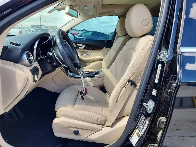 2019 MERCEDES-BENZ GLC 300  