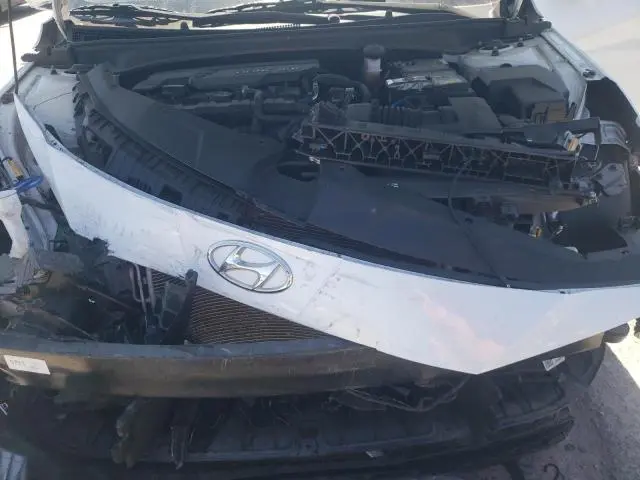 2021 HYUNDAI ELANTRA SE  