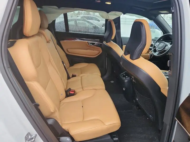 2019 VOLVO XC90 T6 MOMENTUM  