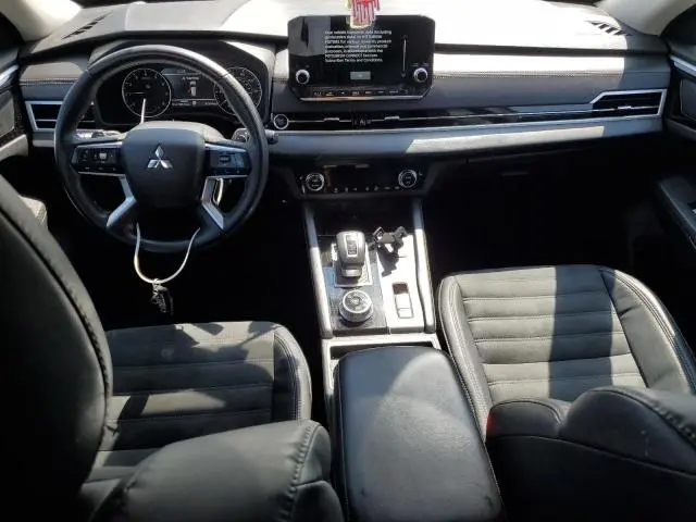2022 MITSUBISHI OUTLANDER SE  