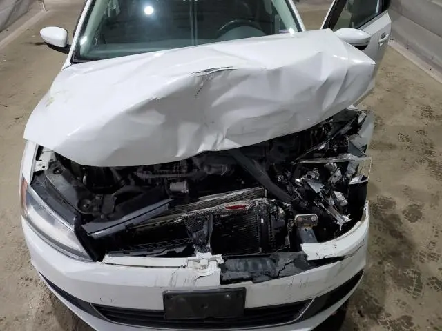 2014 VOLKSWAGEN JETTA SE  